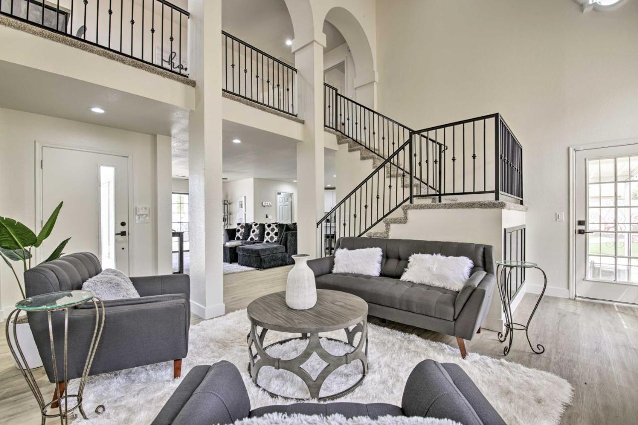 Glendale Family Home Close To Golf And Westgate Exterior photo
